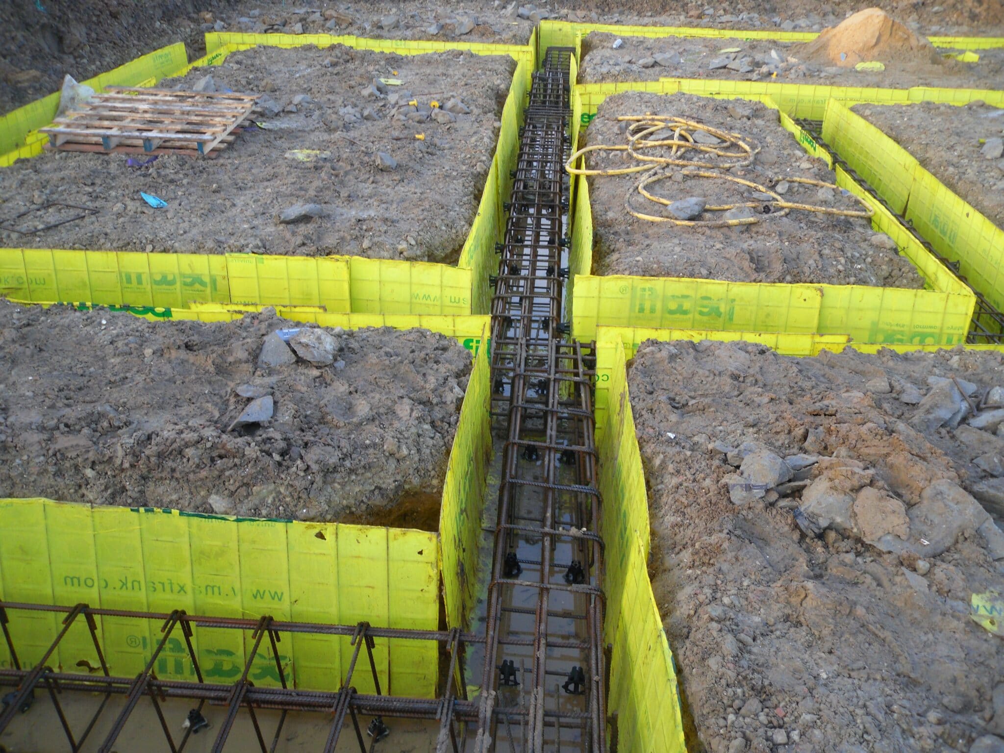 piling and ground beams